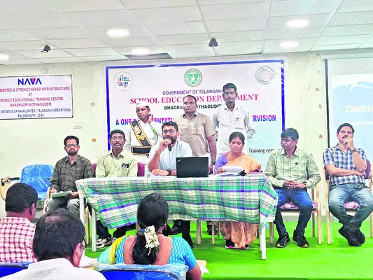ధాన్యం కొనుగోళ్లు పారదర్శకంగా నిర్వహించాలి