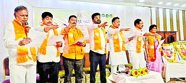 ప్రతి ఒక్కరూ స్వదేశీ ఉత్పత్తులనే వాడాలి