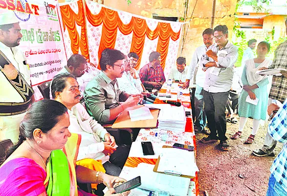 రూ.12.48 లక్షల ఉపాధి నిధుల రికవరీకి ఆదేశాలు