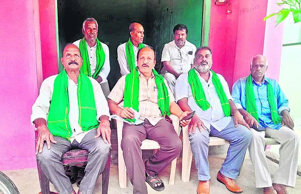 లైసెన్సులు రద్దు చేయాలి