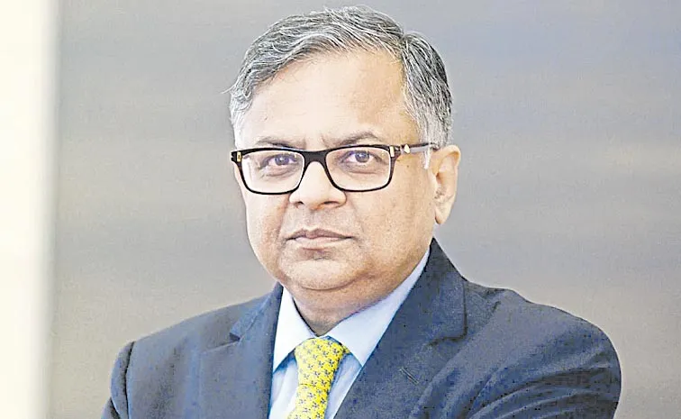మూడోసారి చంద్రశేఖరన్‌కే ఓటు