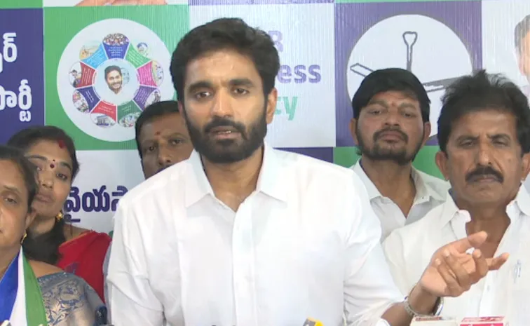 ‘వినేవాడుంటే చెప్పేవాడే చంద్రబాబు.. లోకేశ్‌ శైలీ ఇదే’
