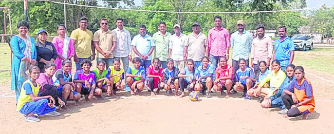 హోరాహోరీగా జోనల్‌స్థాయి  ఎంపిక పోటీలు