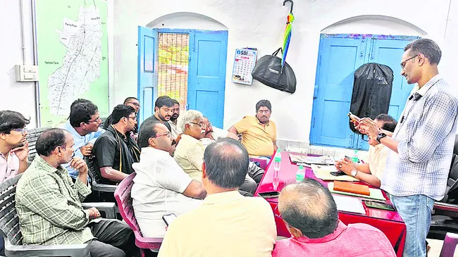 స్కాన్ చేశాకే విక్రయించాలి