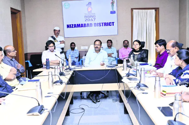 విద్యార్థులకు ఇబ్బందులు కలిగించొద్దు