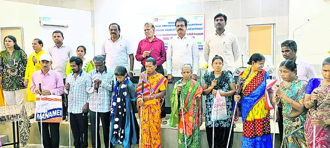 ప్రభుత్వమే ఆదుకోవాలి