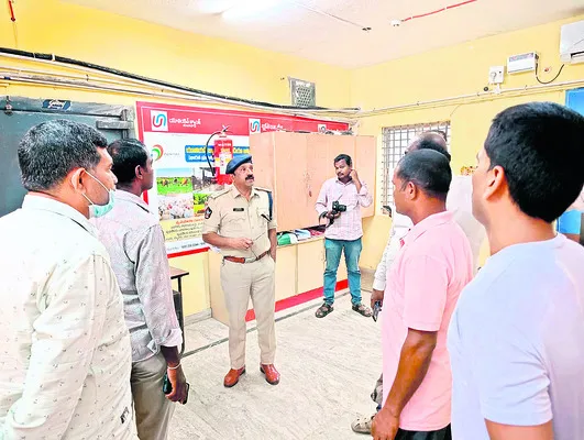 బ్యాంక్లో చోరీకి యత్నం