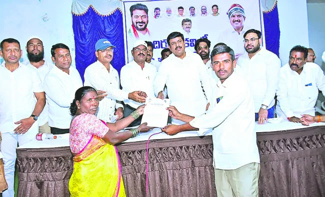 అర్హులందరికీ ఇందిరమ్మ ఇళ్లు 
