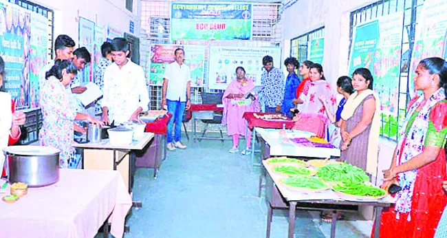ప్లాస్టిక్ వినియోగాన్ని తగ్గించాలి