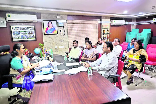 యుద్ధప్రాతిపదికన పూర్తి చేయండి