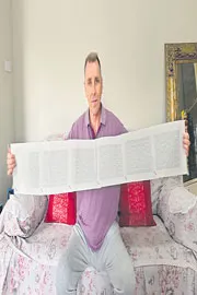 New Zealand man Laurence Watkins longest personal name in World5
