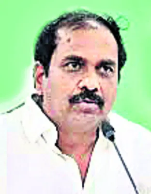 పోలీసుల తీరు సరికాదు