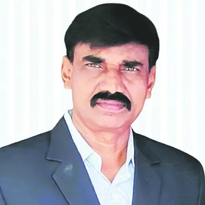 ‘సాక్షి’పై పోలీసుల తీరు చట్ట విరుద్ధం
