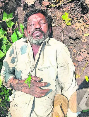 విద్యుత్ షాక్తో గుర్తు తెలియని వ్యక్తి..