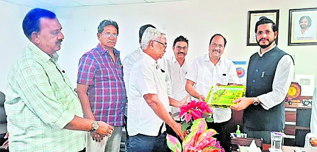 వ్యవసాయశాఖ కమిషనర్కు అభినందనలు