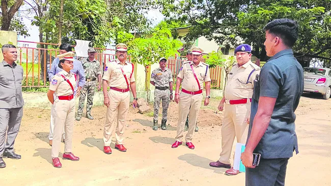ప్రజలతో సత్సంబంధాలు అవసరం