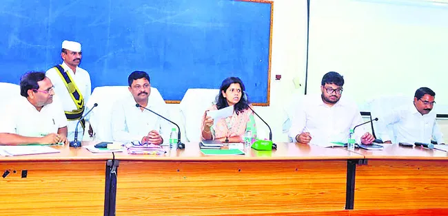 కేజీబీవీల్లో నాణ్యమైన విద్యనందించాలి