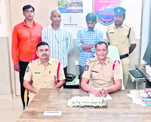 తమ్ముడి ఇంట్లో అన్న చోరీ
