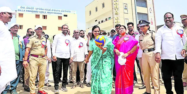 విద్యతోపాటు క్రీడలు ముఖ్యమే