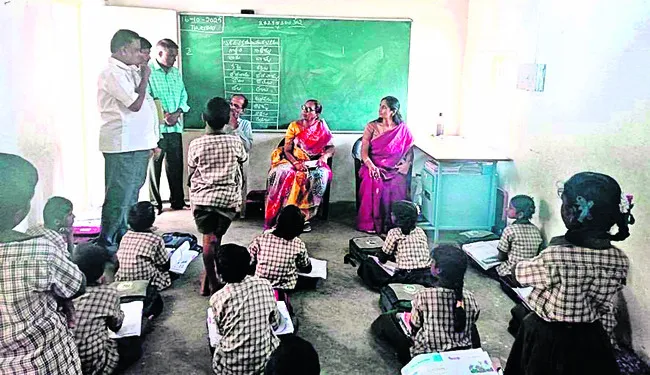 కనీస అభ్యసన సామర్థ్యాలను పెంపొందించాలి