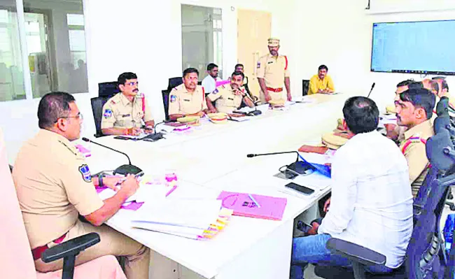 కేసుల పరిష్కార శాతం పెంచాలి