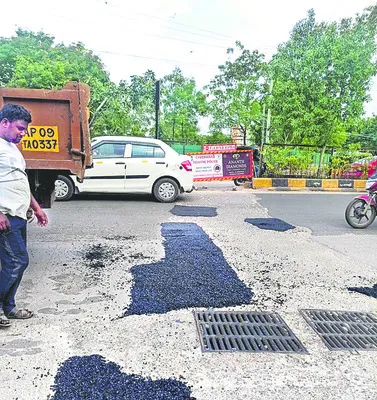 రోడ్ సేఫ్టీపై స్పెషల్ డ్రైవ్