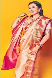 Saree Styling for Diwali 2025:  Bengali saree drape Is Traditional to Modern 1