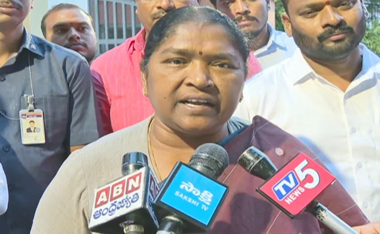 హరీష్‌కు మంత్రి సీతక్క కౌంటర్‌