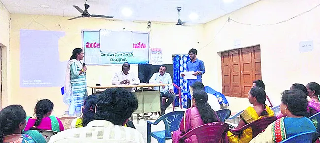 ఇంటి పన్నుల వసూళ్లలో జాప్యం చేస్తే చర్యలు