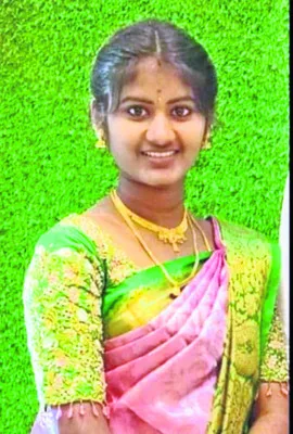 వేర్వేరు రోడ్డు ప్రమాదాల్లో ఇద్దరు మృతి