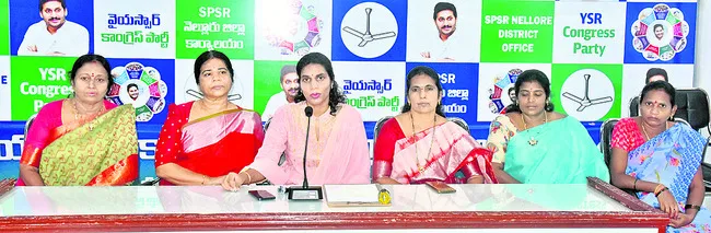 నకిలీ మద్యంపై పోరాటమే