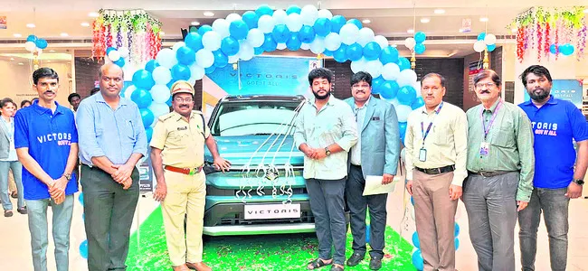 మార్కెట్లోకి న్యూ విక్టరీస్ కారు