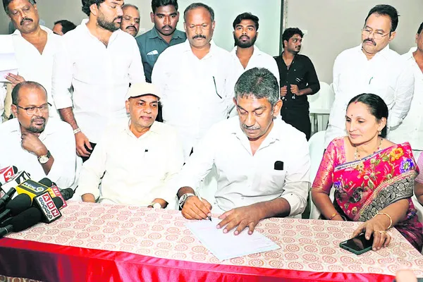 బాబుకు ప్రజలు గుణపాఠం చెబుతారు