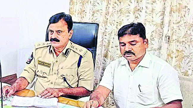 నకిలీ మద్యంపై విస్తృత తనిఖీలు