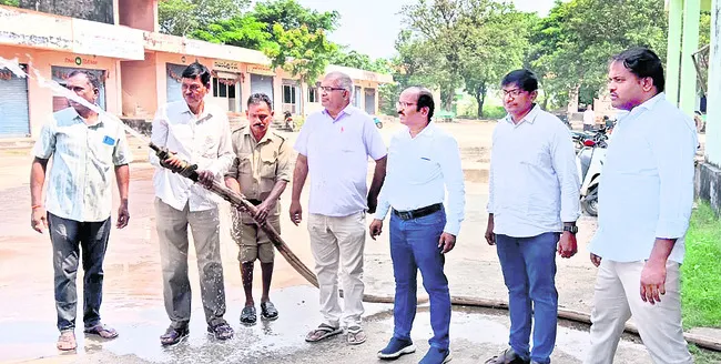 భక్తసేవాశ్రమంలో  క్యూలైన్ల ఏర్పాటు