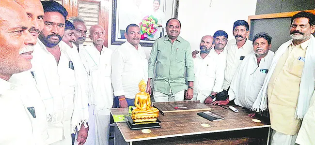 పచ్చ నేతలకు మేతగా నిర్వాసితుల ప్యాకేజీ