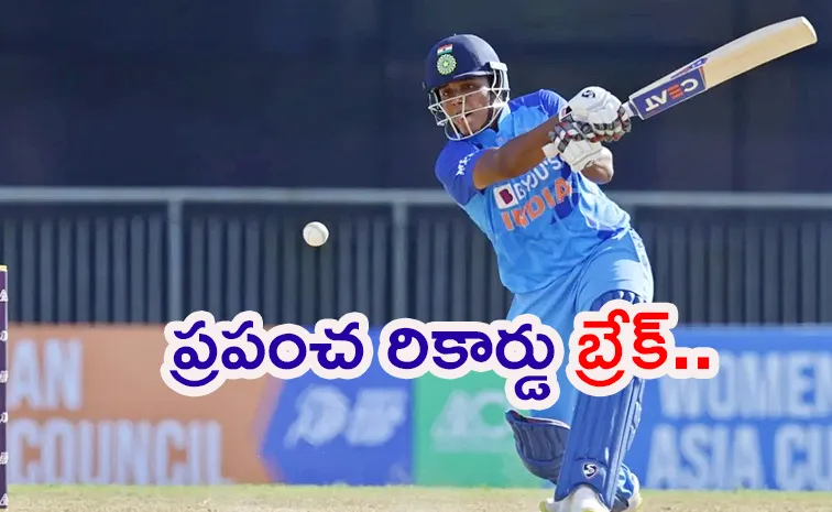 Kiren Navgire hits fastest ever womens T20 hundred