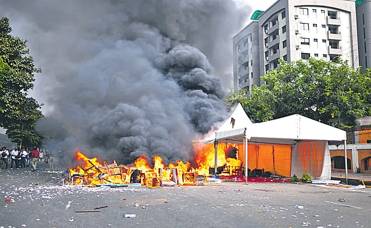 Protests took place outside Bangladesh national parliament building