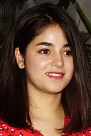 Dangal Actress Zaira Wasim Married, Shares Pics2