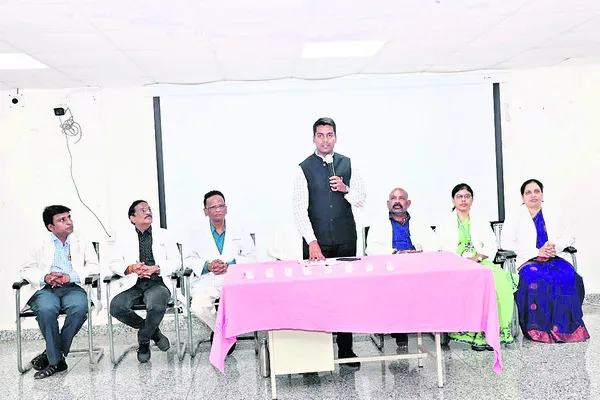 సేవాభావంతోనే వైద్యరంగంలో ఉన్నతి