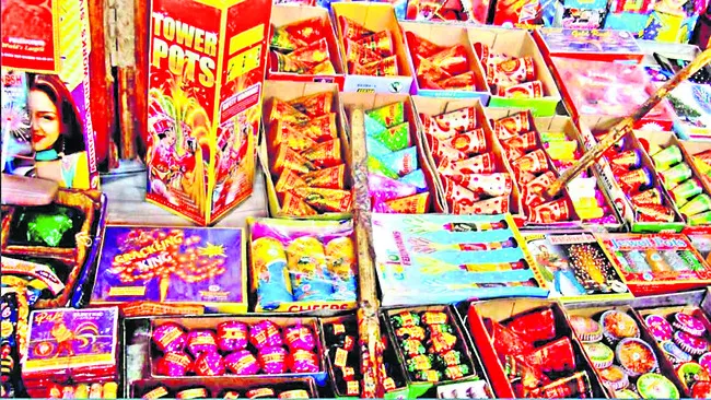 టపాసులతో భద్రం!