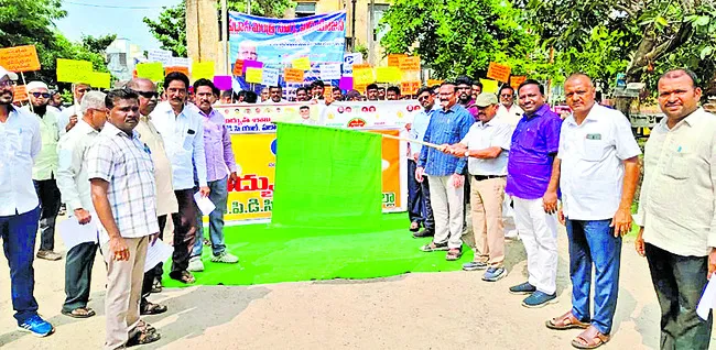 జీఎస్టీ తగ్గడంతో దిగొచ్చిన విద్యుత్‌ పరికరాలధరలు 