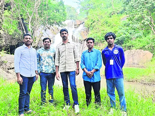 పర్యాటకులకు రక్షణ కల్పించాలి