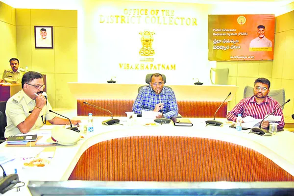 అనధికార మద్యం, డ్రగ్స్పై పటిష్ట నిఘా