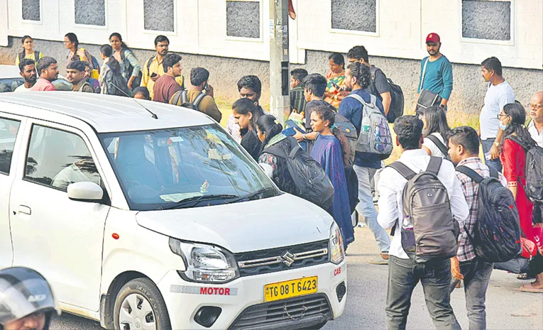ప్రయాణికుల నిలువు దోపిడీ