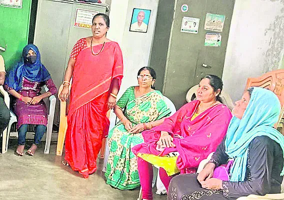 బాలికలు, మహిళలకు రక్షణ కల్పించాలి