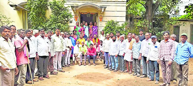 ఇబ్బంది పెట్టేందుకే సర్కార్‌ కుట్ర