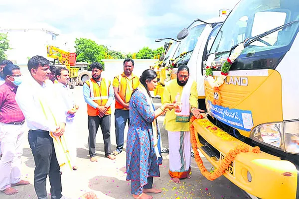 బాలసదన్‌ త్వరగా పూర్తి చేయాలి