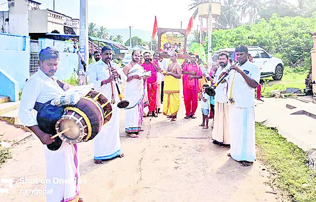 వైభవంగా కొనసాగుతున్న బ్రహ్మోత్సవాలు