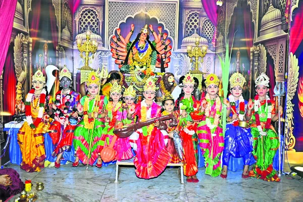  దశావతారాల్లో సర్వమంగళ..